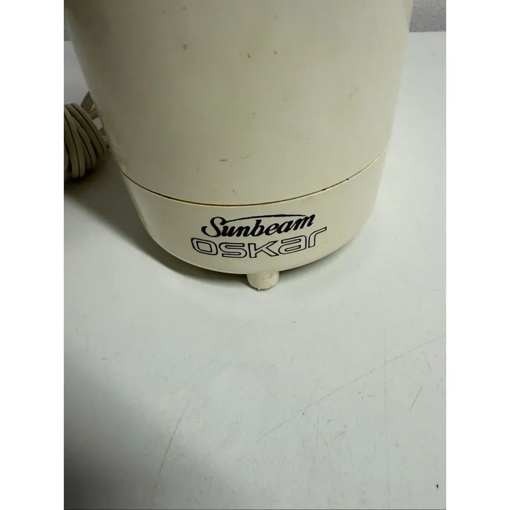 Sunbeam Oskar Food Processor 14081 With Accessories Works